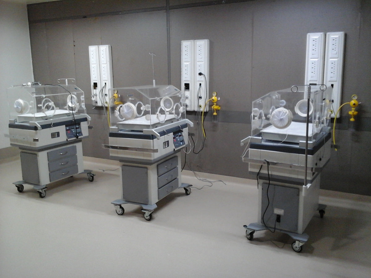 Incubator neonatal de terapie intensivă INC 100 – Phoenix Medical Systems – vedere 3