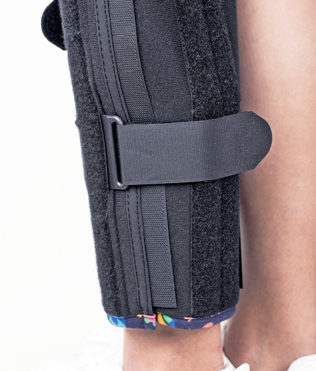 Orteză pediatrică fixă de genunchi TRIAFIX GENU JUNIOR – Triamed SRT 332 – imagine 3